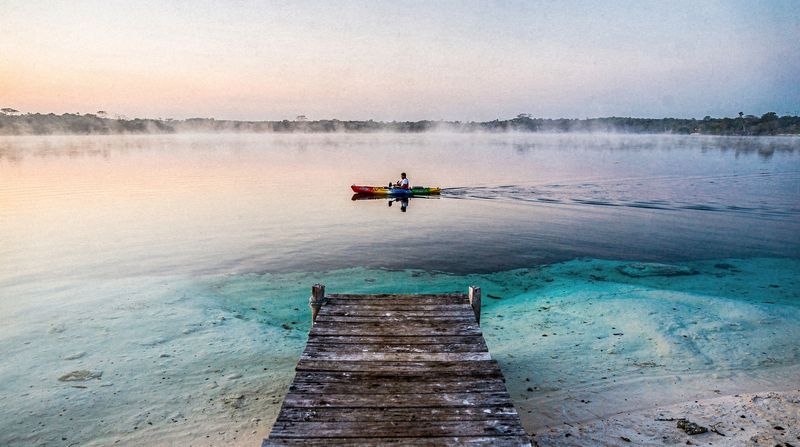Bacalar: die Lagune der sieben Farben