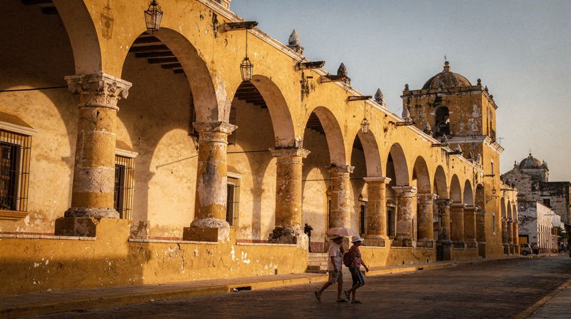 Izamal: die gelbe Stadt Yucatáns