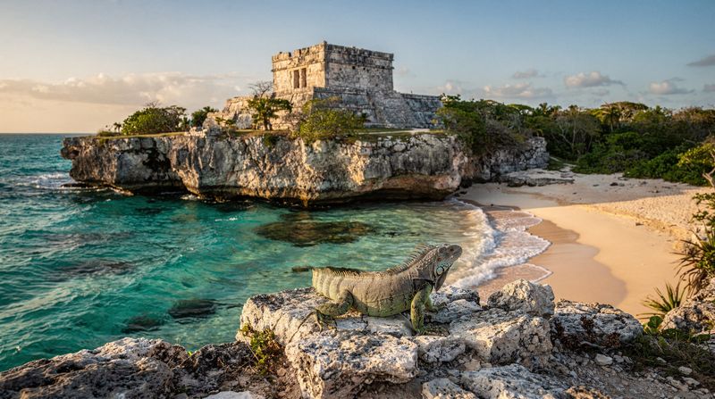 Tulum-Ruinen: die Maya-Stätte auf der Karibikklippe
