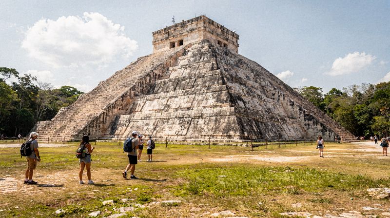Maya-Ruinen und Archäologie